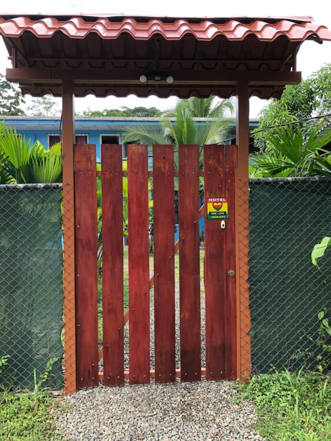 Hotel One Love Puerto Viejo Puerto Viejo de Talamanca Ngoại thất bức ảnh