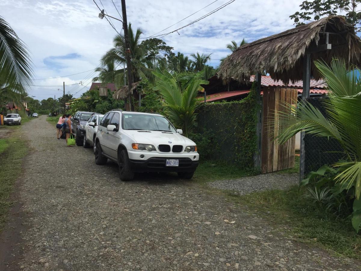Hotel One Love Puerto Viejo Puerto Viejo de Talamanca Ngoại thất bức ảnh